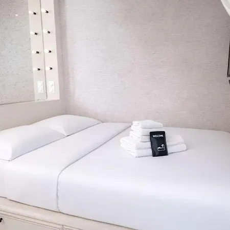 2p 15 Calme Apartamento París